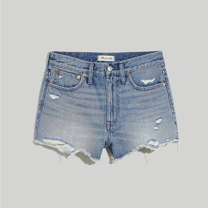 Like New Madewell Relaxed Denim Shorts in Size 25
